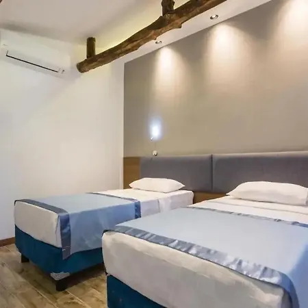 Otel Adella Garden Marina Kuşadası