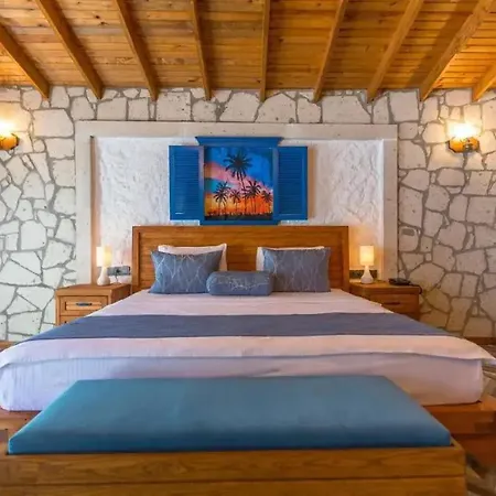 Adella Garden Marina Otel Kuşadası