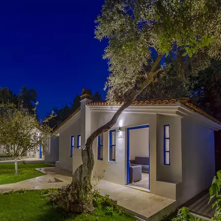 Adella Garden Marina 3* Kuşadası