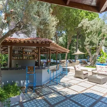Adella Garden Marina Kusadası